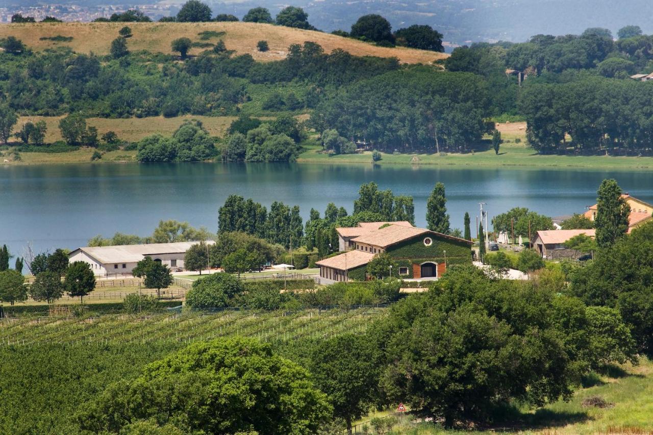 Agriturismo Potrero Grande Sul Lago Di Martignano Con Spiaggia Campagnano Di Roma Luaran gambar