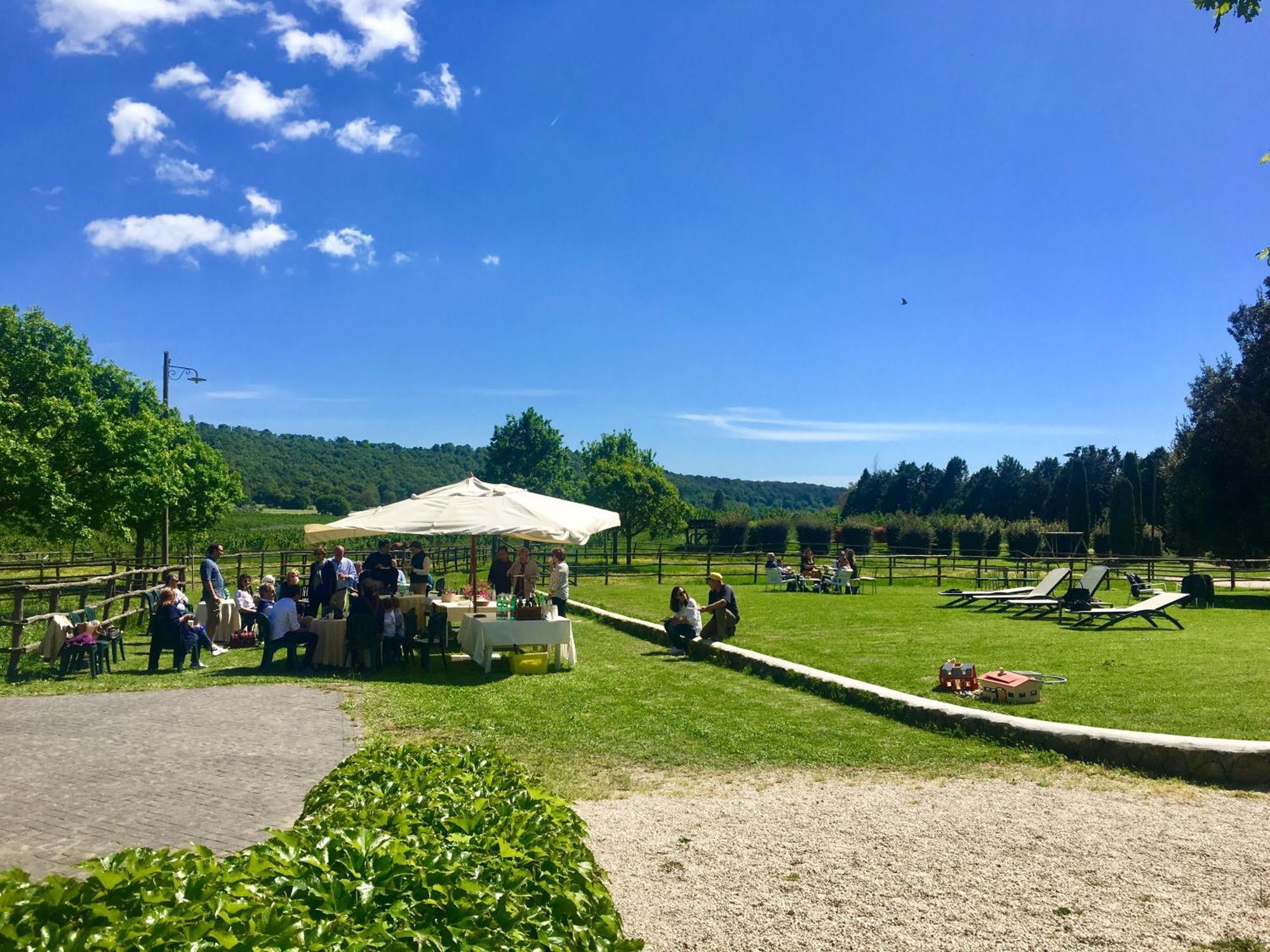 Agriturismo Potrero Grande Sul Lago Di Martignano Con Spiaggia Campagnano Di Roma Luaran gambar